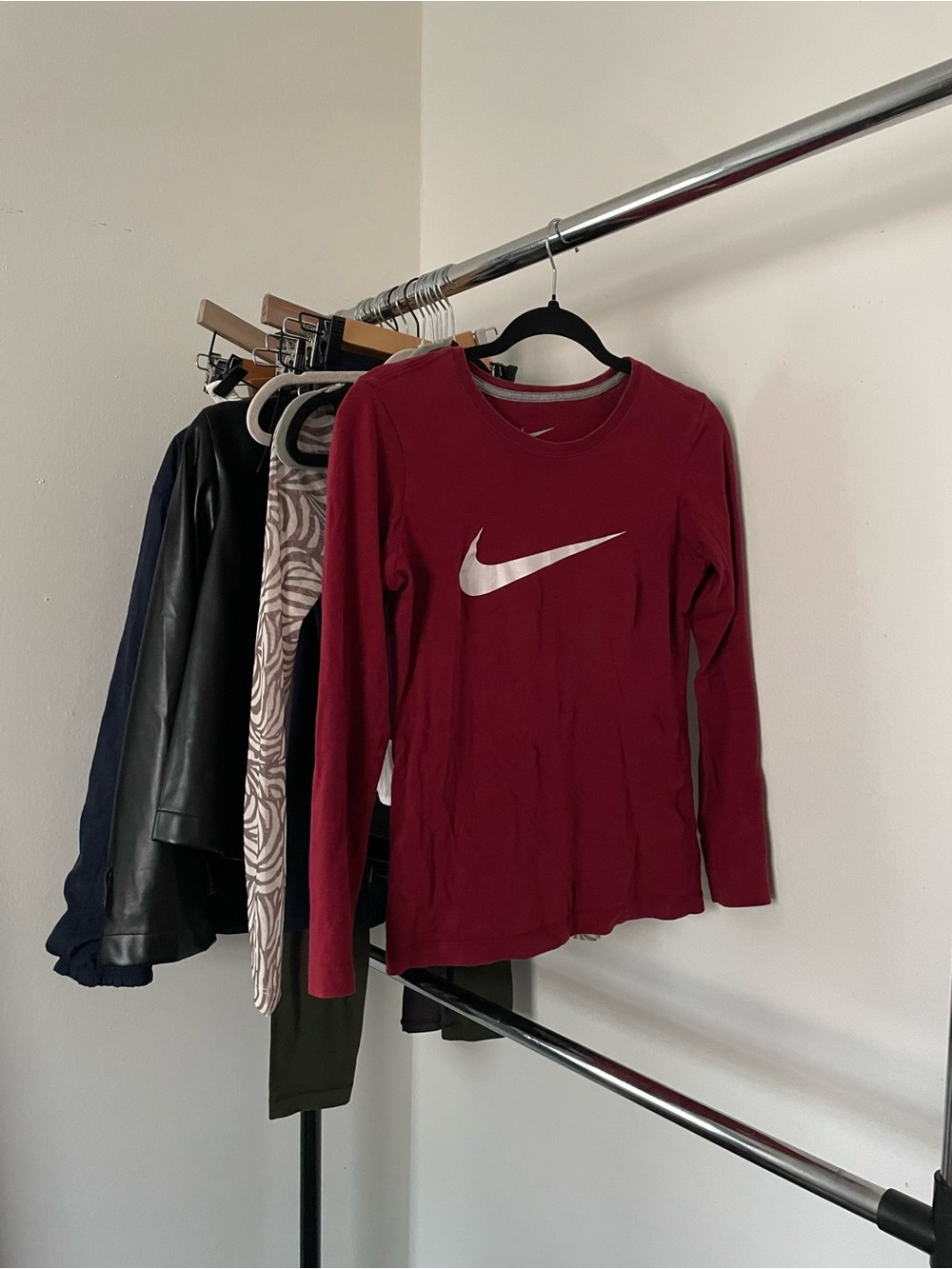 3/$15 Nike Long Sleeve Top Burgundy